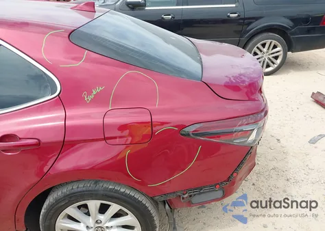 2022 Toyota Camry Le из США, поврежденный, VIN 4T1C11AK8NU671248